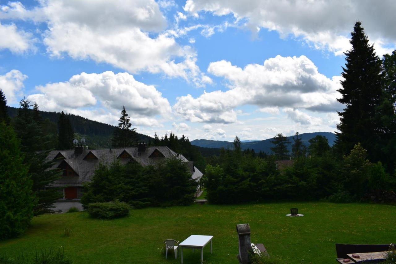 Apartmány Kubova Huť Esterno foto