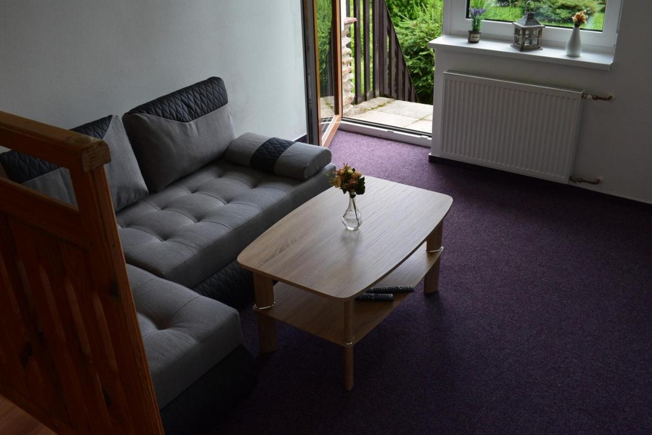 Apartmány Kubova Huť Esterno foto