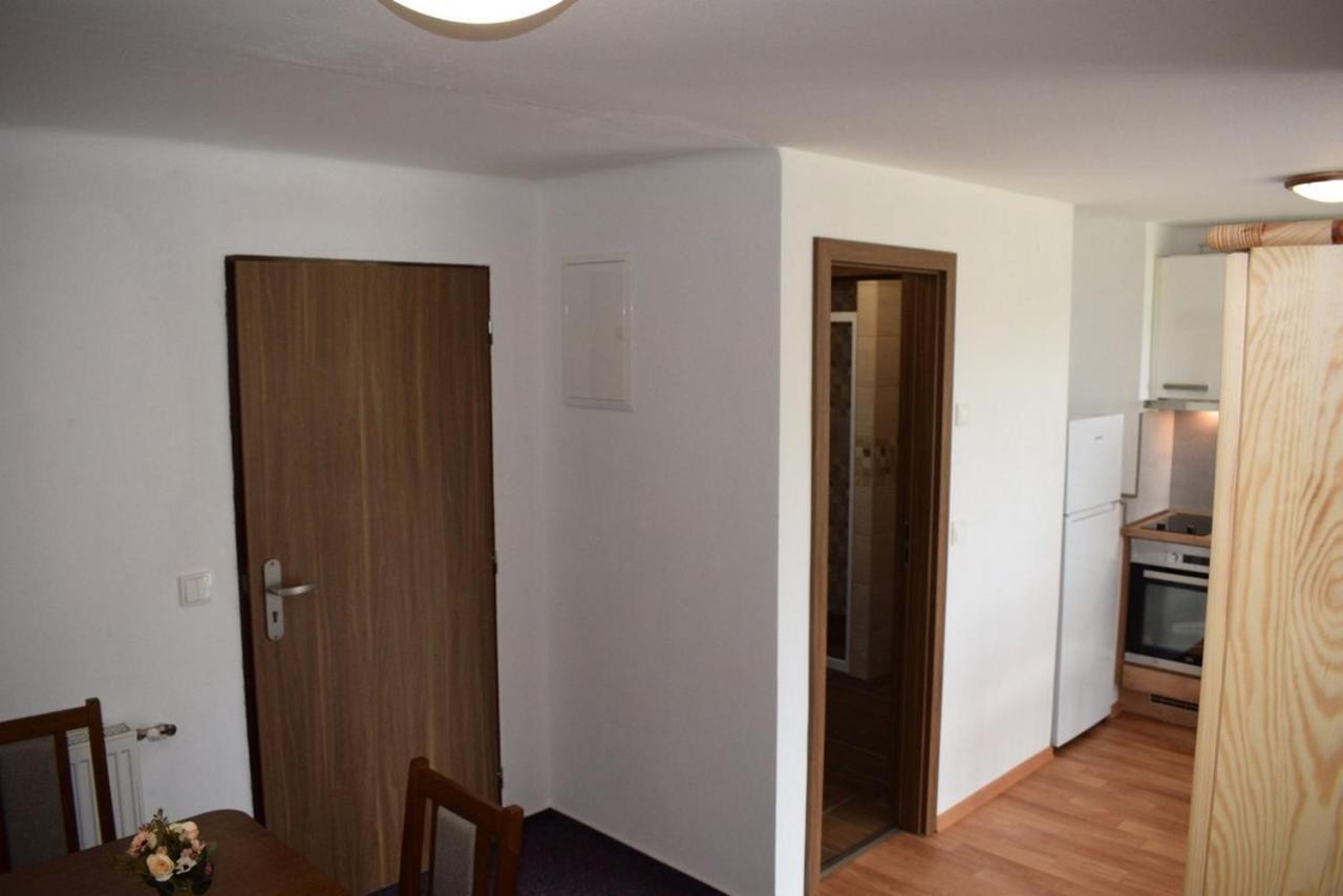 Apartmány Kubova Huť Esterno foto