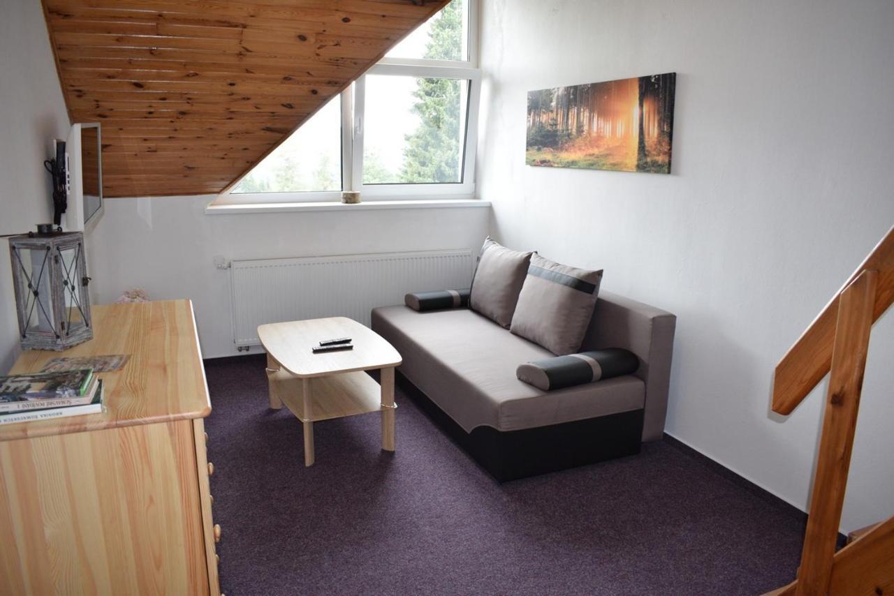 Apartmány Kubova Huť Esterno foto