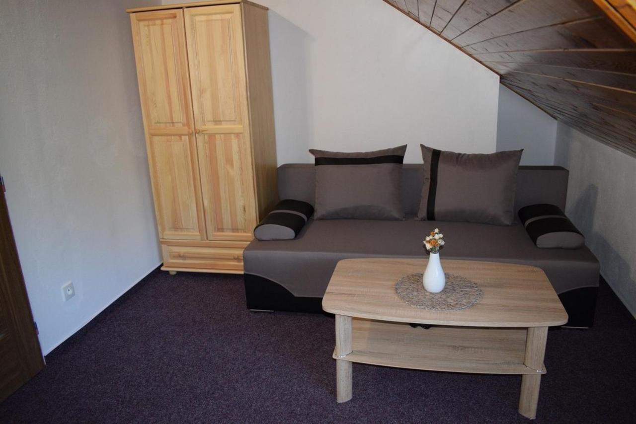 Apartmány Kubova Huť Esterno foto