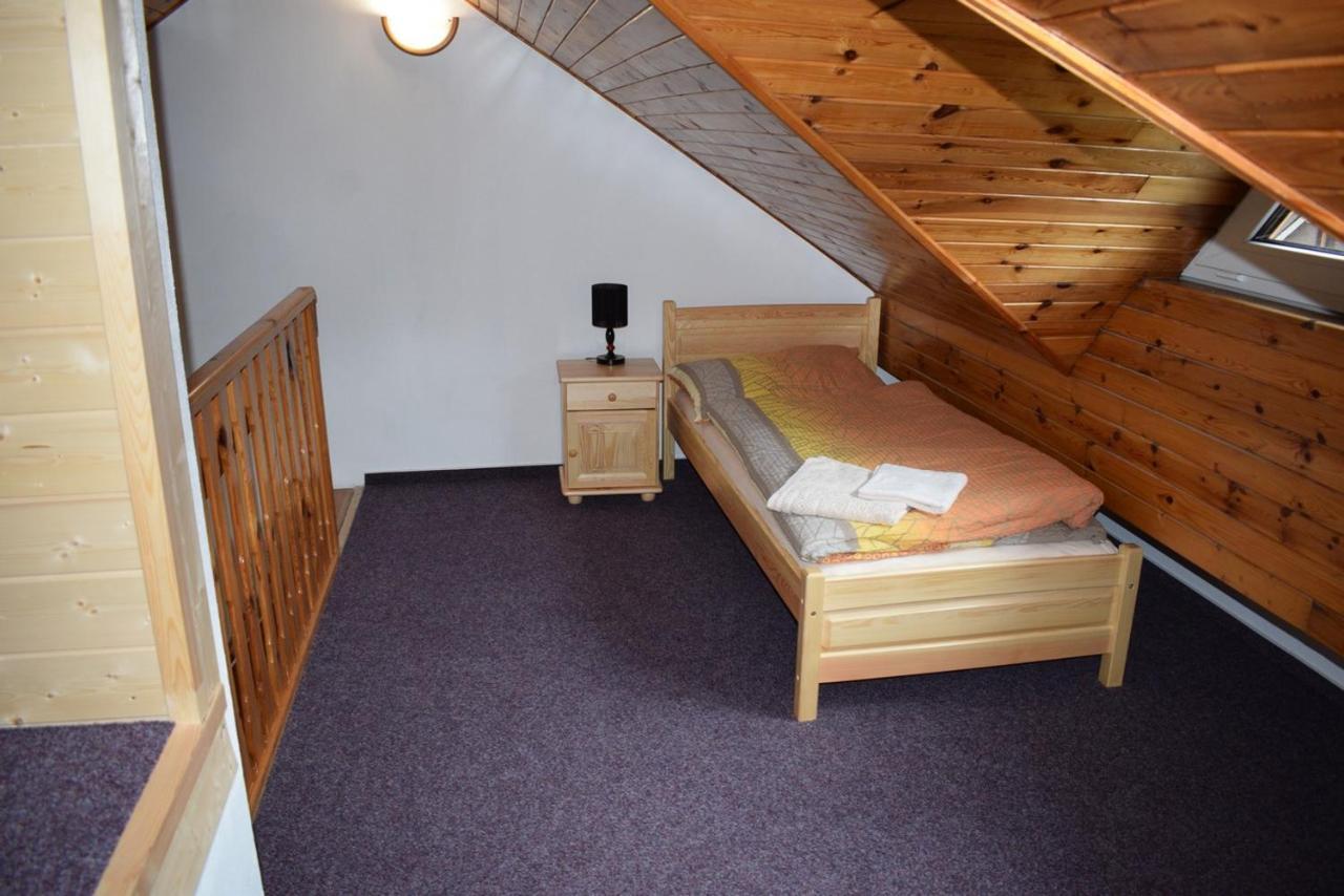 Apartmány Kubova Huť Esterno foto