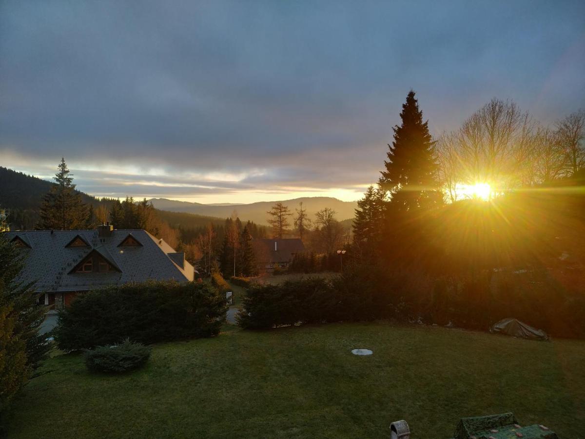 Apartmány Kubova Huť Esterno foto