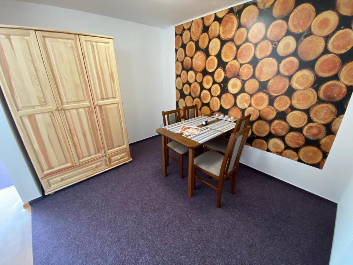 Apartmány Kubova Huť Esterno foto