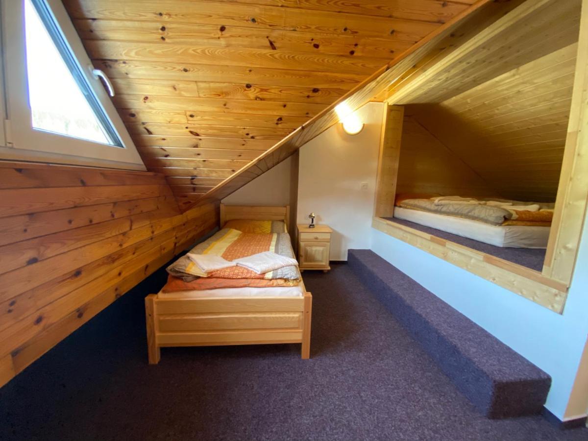 Apartmány Kubova Huť Esterno foto