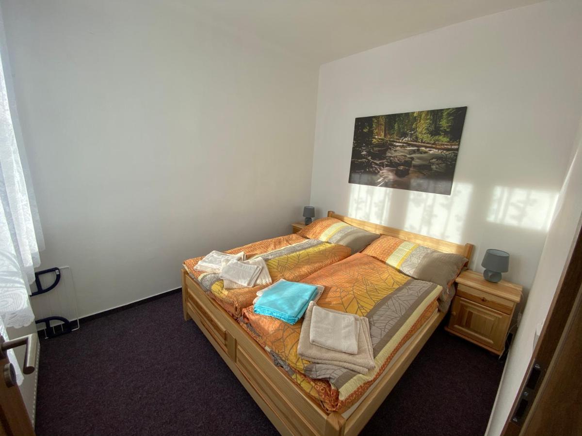 Apartmány Kubova Huť Esterno foto