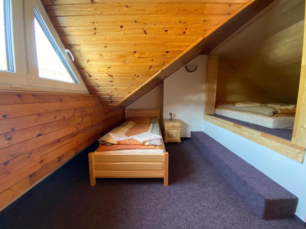 Apartmány Kubova Huť Esterno foto