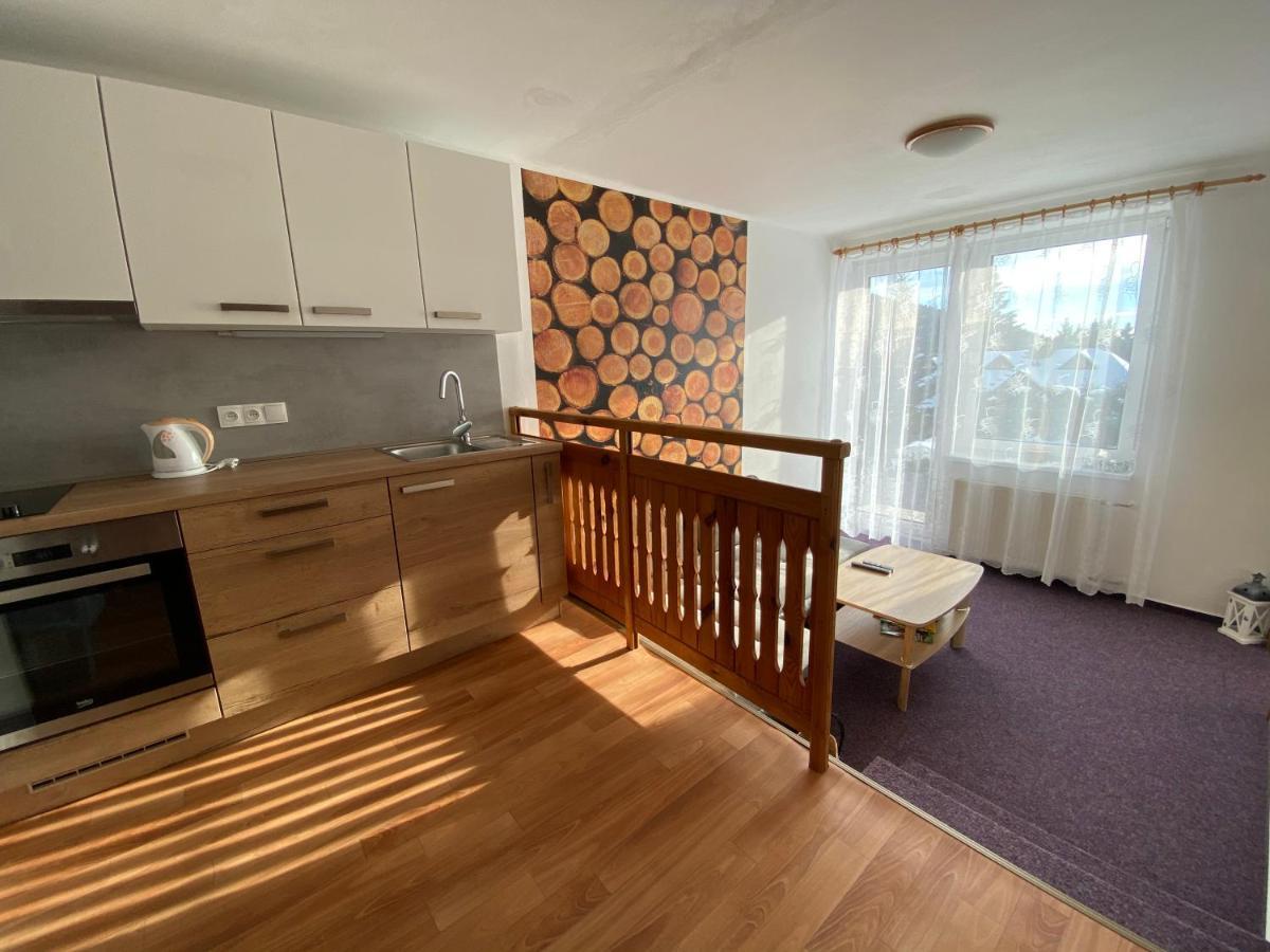 Apartmány Kubova Huť Esterno foto