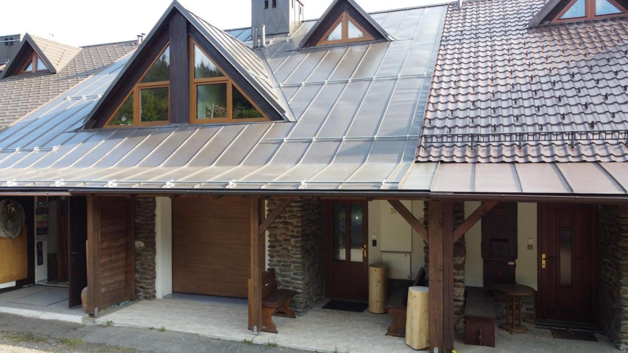 Apartmány Kubova Huť Esterno foto